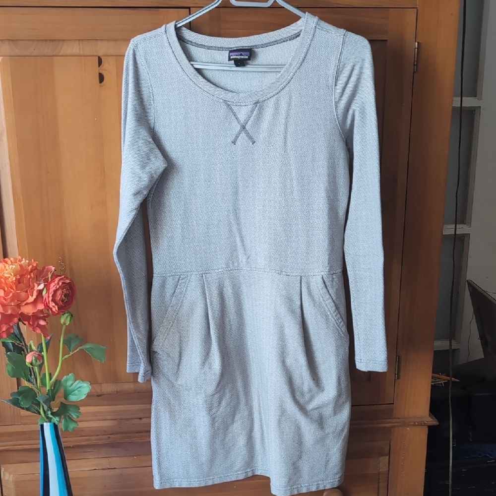 Women's Patagonia Light Gray Herringbone Long-Sleeve Dress With Pockets